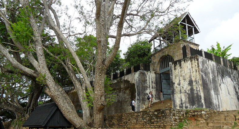 蓝山行宫（Royal Hill of Ambohimanga）